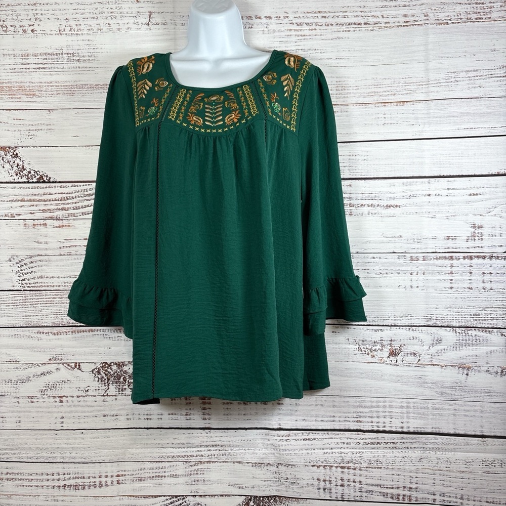 Figueroa & Flower Green Embroidered 3/4 Sleeve Blouse